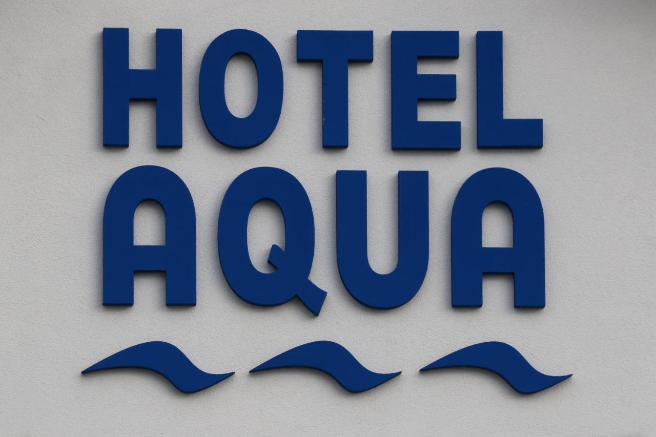 Hotel Aqua โคมารม ภายนอก รูปภาพ